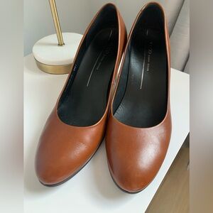 ECCO 🇩🇰 Classic Pump Heels in Cognac Leather Size 9 EUC